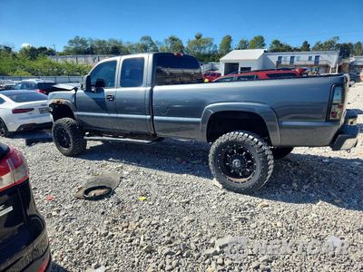 Drugie zdjęcie samochodu z przodu: 2001 CHEVROLET SILVERADO K2500 HEAVY DUTY VIN:1GCHK29UX1E216909 - miniatura