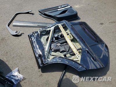 Zdjęcie 13 z 14 samochodu: 2020 FORD EXPLORER XLT VIN:1FMSK7DH5LGC81876 - miniatura