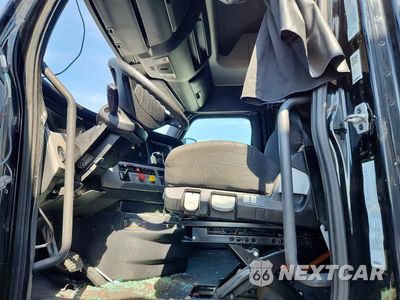 Zdjęcie 7 z 13 samochodu: 2020 FREIGHTLINER CASCADIA 126 SEMI TRUCK VIN:3AKJHHFG1LSLV3959 - miniatura