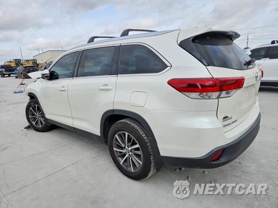 Drugie zdjęcie samochodu z przodu: 2019 TOYOTA HIGHLANDER XLE VIN:5TDJZRFH6KS958748 - miniatura