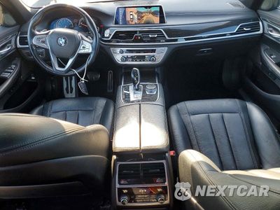 Zdjęcie 8 z 12 samochodu: 2019 BMW 740 XI VIN:WBA7E4C55KGV70338 - miniatura