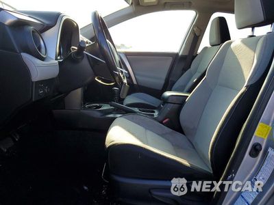 Zdjęcie 7 z 13 samochodu: 2017 TOYOTA RAV4 HYBRID XLE VIN:JTMRJREV0HD111570 - miniatura