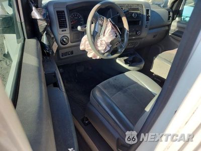 Zdjęcie 8 z 12 samochodu: 2017 NISSAN NV 1500 SV VIN:1N6BF0KM9HN801089 - miniatura
