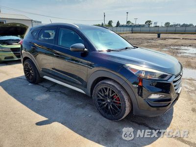 Czwarte zdjęcie samochodu z boku: 2017 HYUNDAI TUCSON SE VIN:KM8J3CA43HU538142 - miniatura