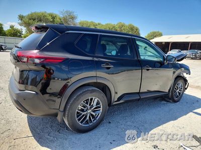 Trzecie zdjęcie samochodu z tyłu: 2021 NISSAN ROGUE S VIN:5N1AT3AA8MC828401 - miniatura