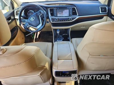 Zdjęcie 8 z 13 samochodu: 2019 TOYOTA HIGHLANDER HYBRID LIMITED VIN:5TDDGRFH7KS073798 - miniatura