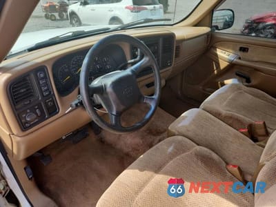 Zdjęcie 8 z 12 samochodu: 1999 CHEVROLET SILVERADO K1500 VIN:1GCEK19TXXE108402 - miniatura