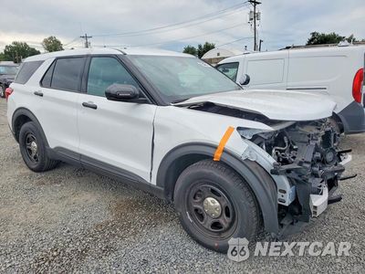 Czwarte zdjęcie samochodu z boku: 2024 FORD EXPLORER POLICE INTERCEPTOR VIN:1FM5K8AB7RGA06666 - miniatura