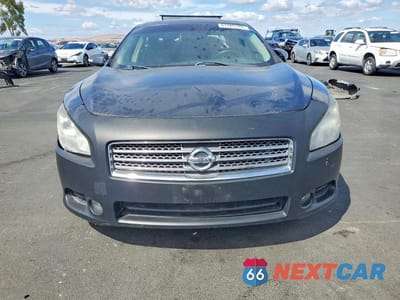 Piąte zdjęcie samochodu w środku: 2010 NISSAN MAXIMA 3.5 S VIN:1N4AA5AP6AC860047 - miniatura