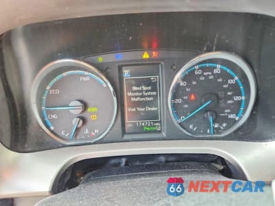 Zdjęcie 9 z 14 samochodu: 2017 TOYOTA RAV4 HYBRID XLE VIN:JTMRJREV7HD079572 - miniatura