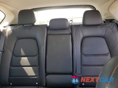 Zdjęcie 10 z 14 samochodu: 2023 MAZDA CX-5 PREMIUM PLUS VIN:JM3KFBEM9P0235531 - miniatura
