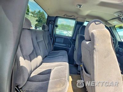 Zdjęcie 10 z 12 samochodu: 2003 GMC NEW SIERRA C1500 VIN:2GTEC19V131338789 - miniatura