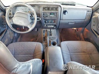 Zdjęcie 8 z 12 samochodu: 2000 JEEP CHEROKEE SPORT VIN:1J4FF48S1YL102403 - miniatura