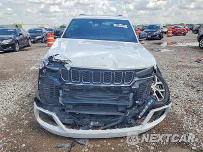 Piąte zdjęcie samochodu w środku: 2025 JEEP GRAND CHEROKEE LIMITED VIN:1C4RJHBG3S8659403 - miniatura