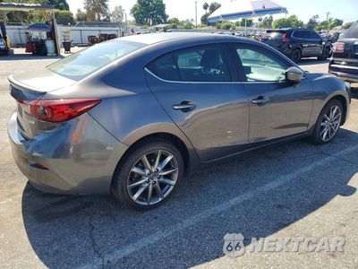 Trzecie zdjęcie samochodu z tyłu: 2018 MAZDA 3 TOURING VIN:3MZBN1V31JM204899 - miniatura