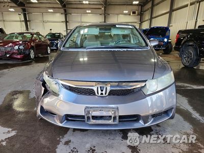 Piąte zdjęcie samochodu w środku: 2010 HONDA CIVIC LX VIN:19XFA1F56AE071504 - miniatura
