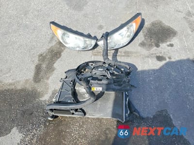 Zdjęcie 13 z 14 samochodu: 2013 HYUNDAI TUCSON GLS VIN:KM8JU3AC6DU637858 - miniatura
