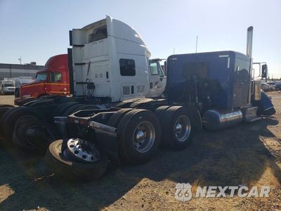 Trzecie zdjęcie samochodu z tyłu: 2019 PETERBILT 389 SEMI TRUCK VIN:1XPXD49X8KD630272 - miniatura