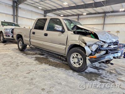 Czwarte zdjęcie samochodu z boku: 2002 CHEVROLET SILVERADO K1500 HEAVY DUTY VIN:1GCGK13U62F222667 - miniatura