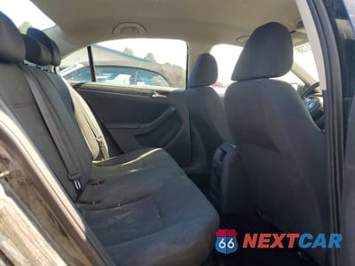 Zdjęcie 10 z 12 samochodu: 2013 VOLKSWAGEN JETTA BASE VIN:3VW1K7AJ4DM265423 - miniatura