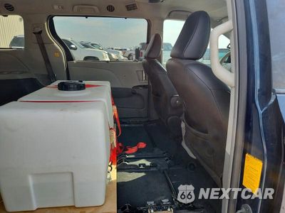 Zdjęcie 11 z 14 samochodu: 2011 TOYOTA SIENNA SPORT VIN:5TDXK3DC7BS049047 - miniatura