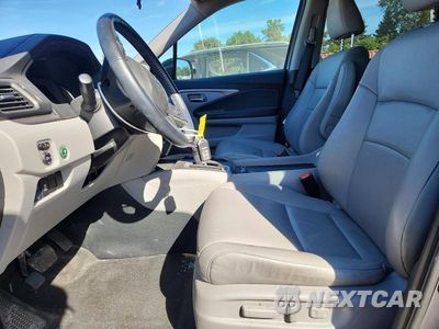 Zdjęcie 7 z 13 samochodu: 2020 HONDA PILOT EXL VIN:5FNYF6H58LB048002 - miniatura