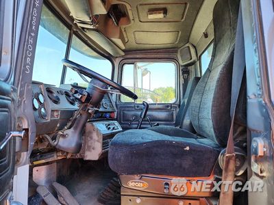 Zdjęcie 7 z 13 samochodu: 2000 MACK RD688S DUMP TRUCK VIN:1M2P324C9YM054709 - miniatura