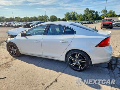 Drugie zdjęcie samochodu z przodu: 2017 VOLVO S60 R DESIGN VIN:YV149MTS5H2422142 - miniatura