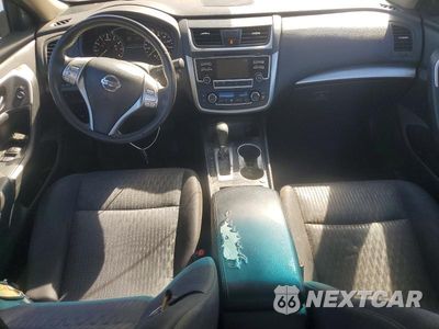 Zdjęcie 8 z 12 samochodu: 2017 NISSAN ALTIMA 2.5 SV VIN:1N4AL3AP6HC145441 - miniatura