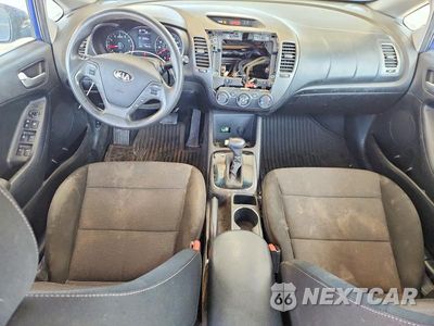 Zdjęcie 8 z 12 samochodu: 2017 KIA FORTE LX VIN:3KPFK4A78HE142140 - miniatura