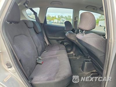 Zdjęcie 10 z 13 samochodu: 2013 HONDA FIT SPORT VIN:JHMGE8H50DC011016 - miniatura