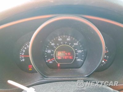 Zdjęcie 9 z 12 samochodu: 2018 KIA SOUL + VIN:KNDJP3A51J7538842 - miniatura