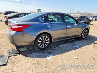 Trzecie zdjęcie samochodu z tyłu: 2017 NISSAN ALTIMA 2.5 SV VIN:1N4AL3AP0HC127484 - miniatura