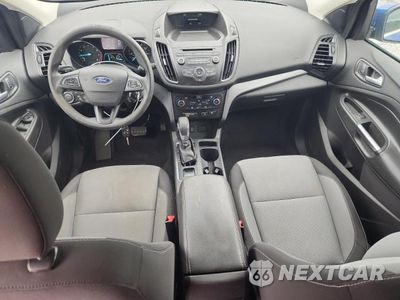 Zdjęcie 8 z 13 samochodu: 2018 FORD ESCAPE SE VIN:1FMCU0GD0JUB08036 - miniatura