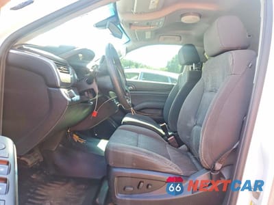 Zdjęcie 7 z 13 samochodu: 2018 CHEVROLET TAHOE POLICE VIN:1GNLCDEC7JR229262 - miniatura