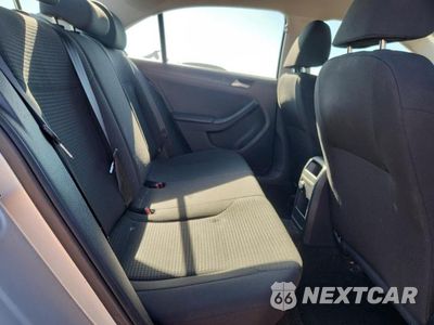 Zdjęcie 10 z 12 samochodu: 2015 VOLKSWAGEN JETTA BASE VIN:3VW2K7AJ1FM313225 - miniatura