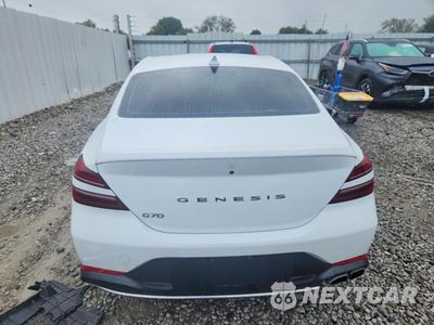 Zdjęcie 6 z 13 samochodu: 2022 GENESIS G70 2.0T VIN:KMTG34TA4NU093303 - miniatura