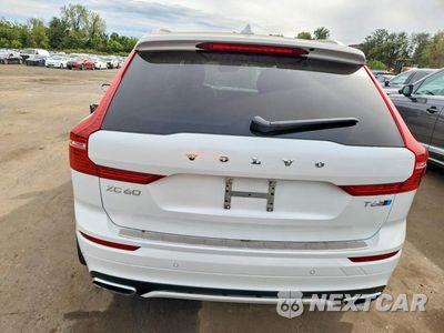 Zdjęcie 6 z 12 samochodu: 2019 VOLVO XC60 T6 R-DESIGN VIN:LYVA22RM7KB228695 - miniatura