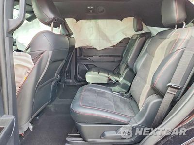 Zdjęcie 11 z 14 samochodu: 2025 FORD EXPLORER ST VIN:1FMWK8GC8SGA64120 - miniatura