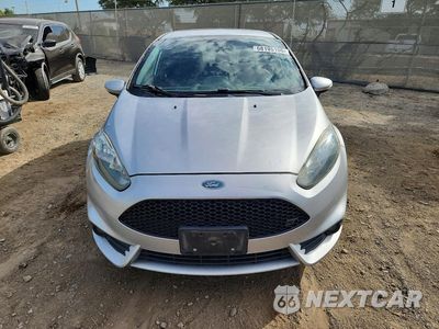 Piąte zdjęcie samochodu w środku: 2015 FORD FIESTA ST VIN:3FADP4GX4FM123707 - miniatura
