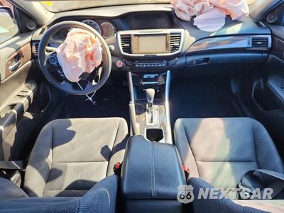 Zdjęcie 8 z 12 samochodu: 2016 HONDA ACCORD EX VIN:1HGCR2F74GA172282 - miniatura