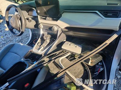Zdjęcie 8 z 14 samochodu: 2024 TOYOTA RAV4 LIMITED VIN:JTMD6RFV1RJ048797 - miniatura