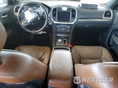 Zdjęcie 8 z 12 samochodu: 2019 CHRYSLER 300 LIMITED VIN:2C3CCAEG6KH592748 - miniatura