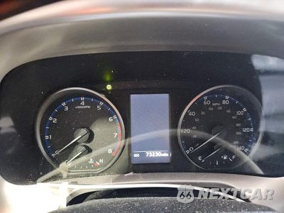 Zdjęcie 9 z 13 samochodu: 2017 TOYOTA RAV4 LE VIN:JTMBFREV7HJ150225 - miniatura