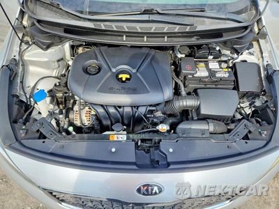 Zdjęcie 11 z 12 samochodu: 2017 KIA FORTE EX VIN:3KPFL4A81HE112418 - miniatura