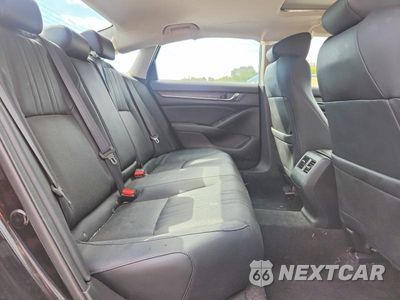 Zdjęcie 10 z 13 samochodu: 2018 HONDA ACCORD TOURING VIN:1HGCV1F94JA010604 - miniatura