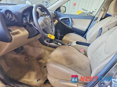 Zdjęcie 7 z 13 samochodu: 2011 TOYOTA RAV4 BASE VIN:JTMBF4DV0BD040966 - miniatura