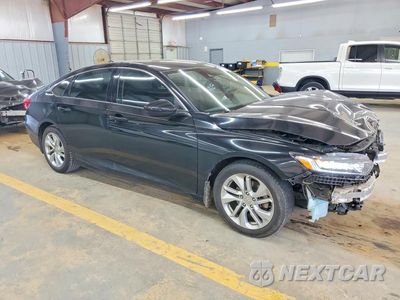 Czwarte zdjęcie samochodu z boku: 2018 HONDA ACCORD LX VIN:1HGCV1F19JA056939 - miniatura