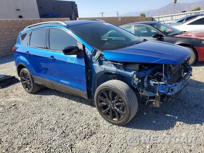 Czwarte zdjęcie samochodu z boku: 2019 FORD ESCAPE SE VIN:1FMCU0GD9KUA72008 - miniatura