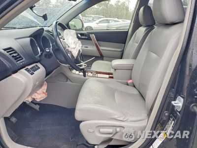 Zdjęcie 7 z 13 samochodu: 2013 TOYOTA HIGHLANDER HYBRID LIMITED VIN:JTEDC3EHXD2018195 - miniatura